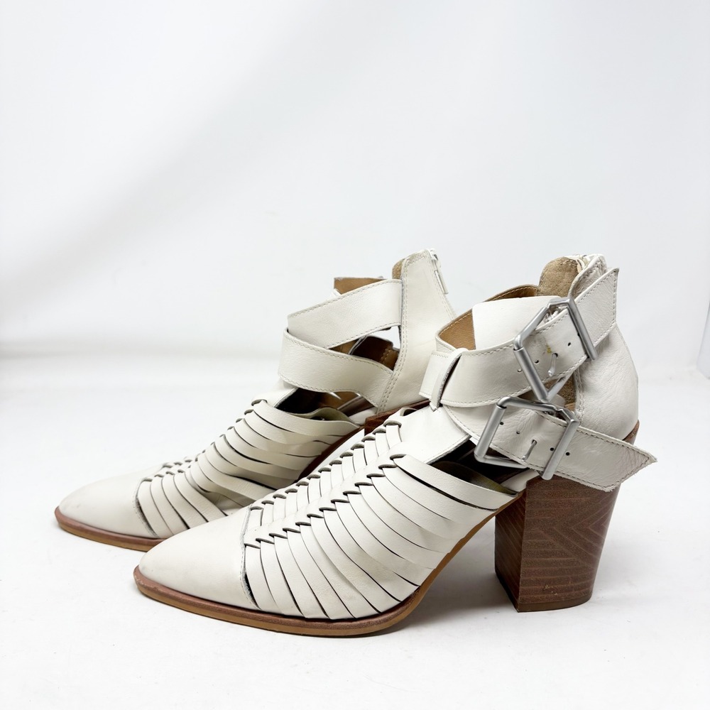 Gianni Bini White Leather Woven Cutout Ankle Booties Pointed Toe Block Heel 8M - Picture 2 of 8